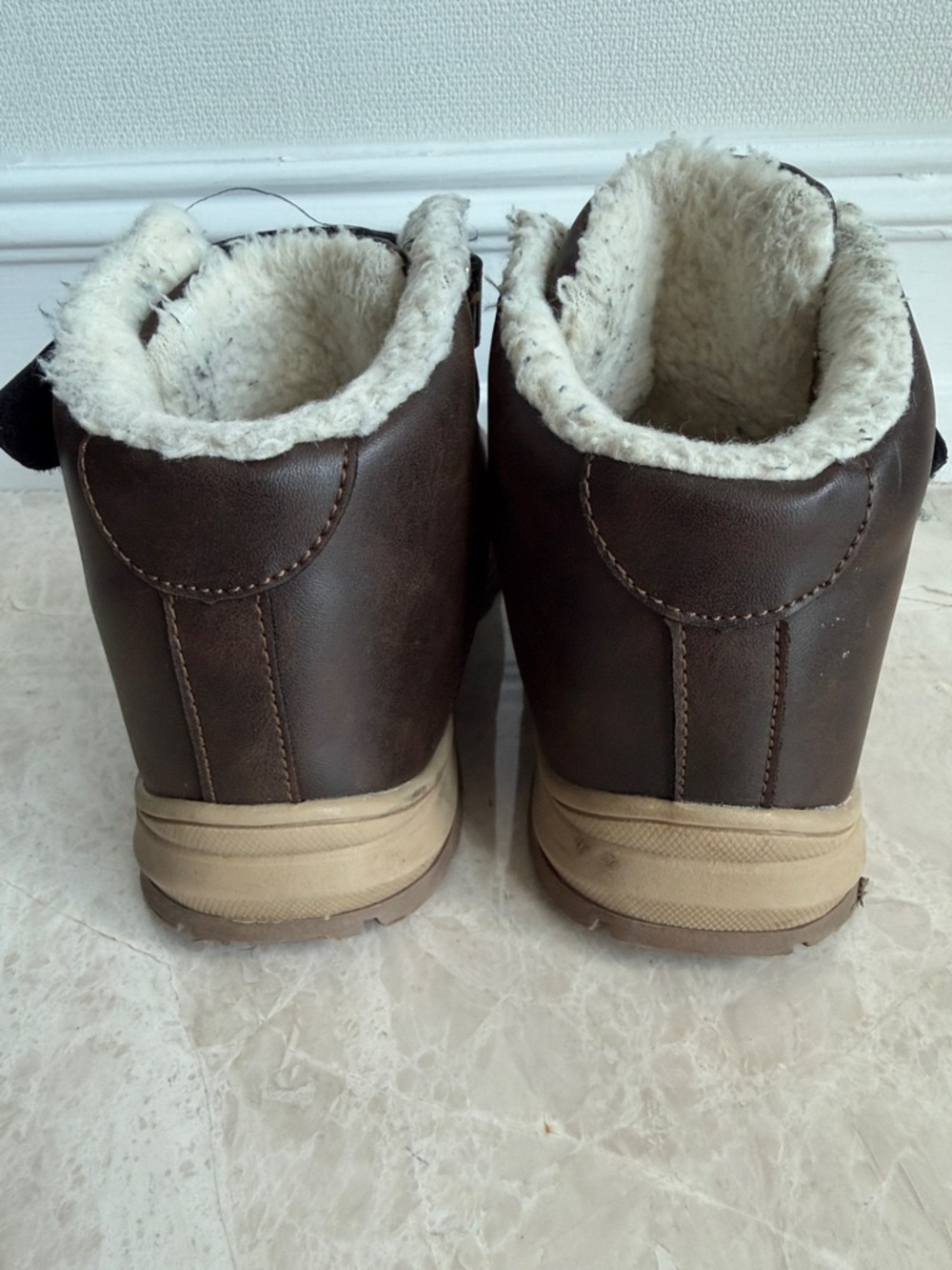 Boys Girls kids brown winter short Boots Faux Fur rubber soles Size Big Kid 4 - Picture 4 of 12